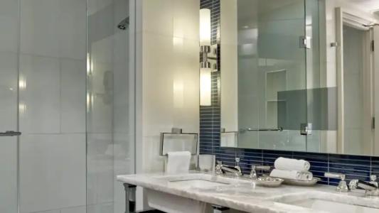 Loews Regency New York - 155