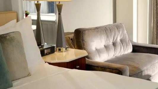 Loews Regency New York - 108