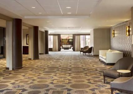 Sheraton LaGuardia East - 9