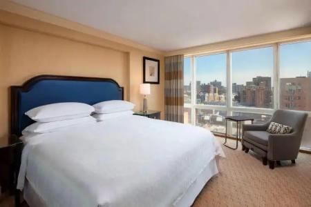 Sheraton LaGuardia East - 25