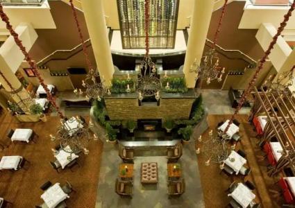 Sheraton LaGuardia East - 17