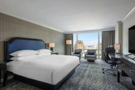 Sheraton LaGuardia East - 31