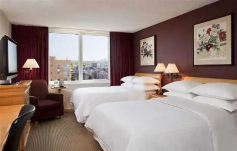 Sheraton LaGuardia East - 26