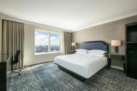 Sheraton LaGuardia East - 28