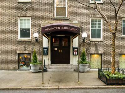 Washington Square - 39