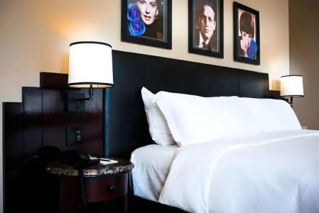 Washington Square - 40