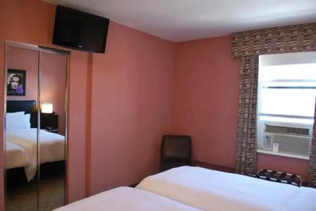 Washington Square - 28