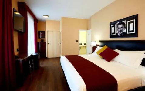 Washington Square - 60