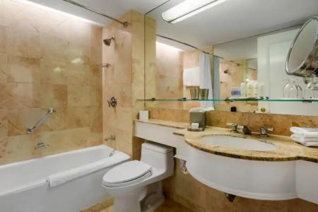 Omni Berkshire Place - 30