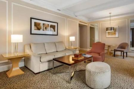 Omni Berkshire Place - 94