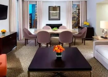 Omni Berkshire Place - 98