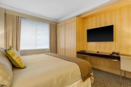 Omni Berkshire Place - 47