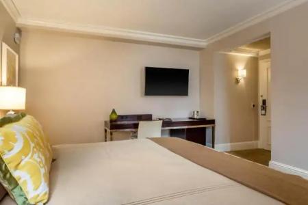 Omni Berkshire Place - 62