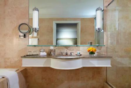 Omni Berkshire Place - 23