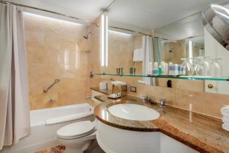 Omni Berkshire Place - 14