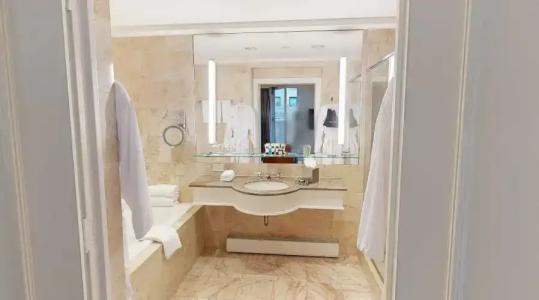 Omni Berkshire Place - 108