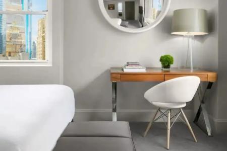 Paramount Times Square - 73