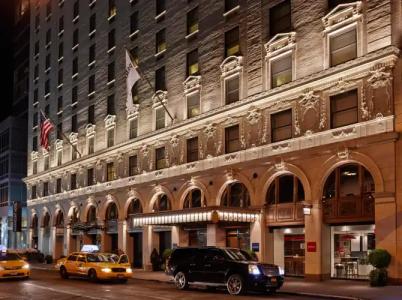 Paramount Times Square - 20