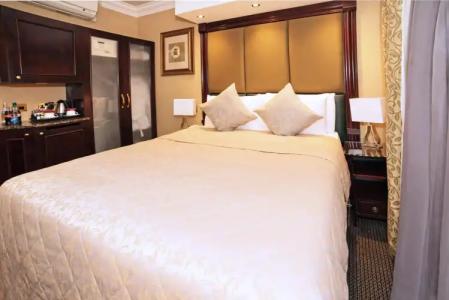 Paramount Times Square - 28