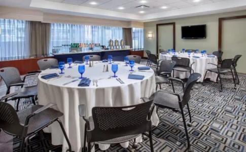 Crowne Plaza Times Square, an IHG - 17