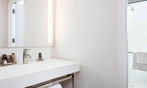 New York Marriott at the Brooklyn Bridge - 9