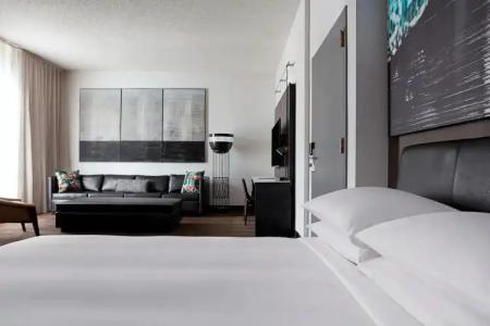 New York Marriott at the Brooklyn Bridge - 27