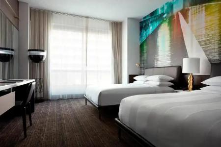 New York Marriott at the Brooklyn Bridge - 4