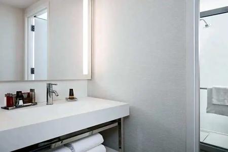 New York Marriott at the Brooklyn Bridge - 75