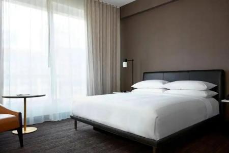 New York Marriott at the Brooklyn Bridge - 2