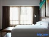 1 Bedroom Suite with water view
