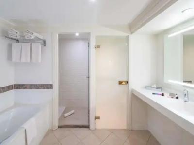 Mercure Paris CDG Airport & Convention - 79