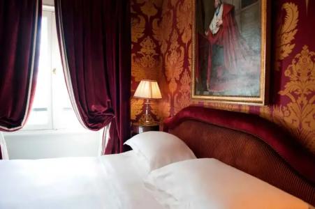L'Hôtel - 74
