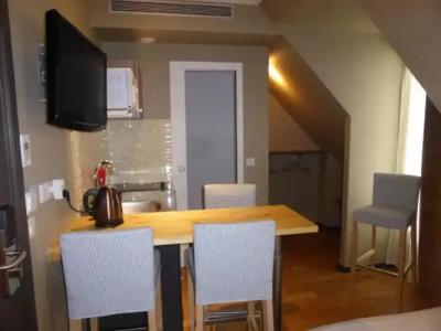 Excelsior Batignolles - 39