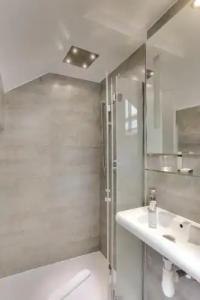 Hôtel Louvre Richelieu - 58