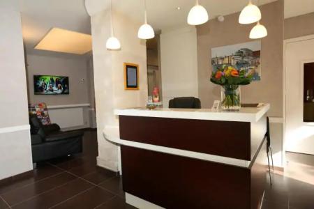 Hôtel Sunny - 1