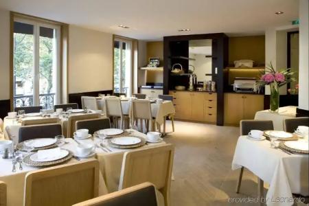 Marceau Champs-Elysées - 16