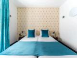2 Bedrooms Standard Family room