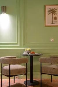 Hôtel De Fleurie - 12