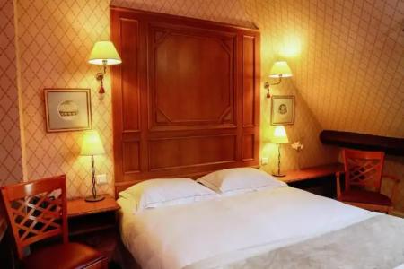 Hôtel De Fleurie - 29