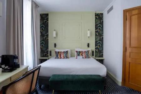 Hôtel De Fleurie - 51