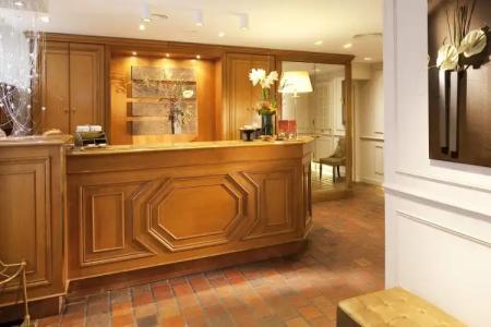 Hôtel De Fleurie - 1