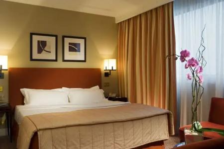 Warwick Paris (Former Warwick Champs-Elysees) - 53