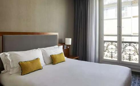 Crowne Plaza Paris Republique, an IHG - 11