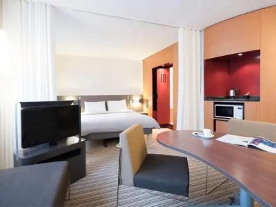 Novotel Suites Paris Montreuil Vincennes - 5