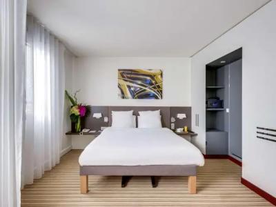 Novotel Suites Paris Montreuil Vincennes - 2