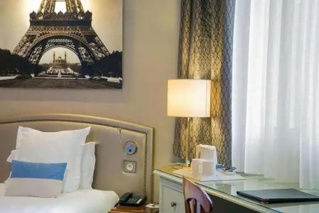 Best Western Au Trocadéro - 23
