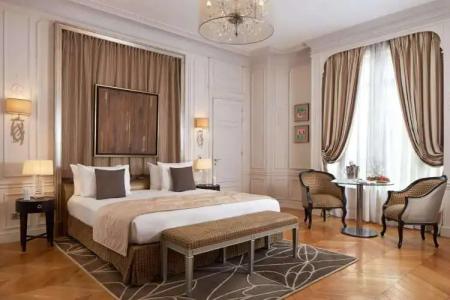 Majestic Spa - Champs Elysées - 85