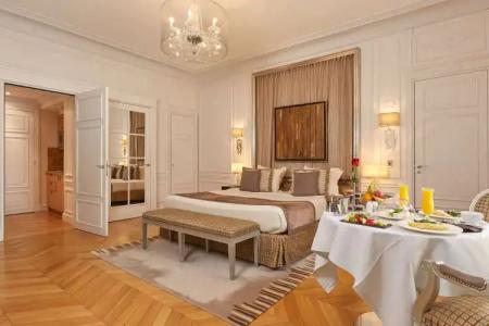 Majestic Spa - Champs Elysées - 83