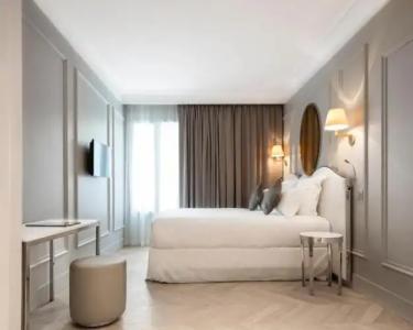 Trinité Haussmann - 53