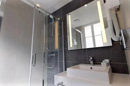 Avia Hôtel Saphir Montparnasse - 34